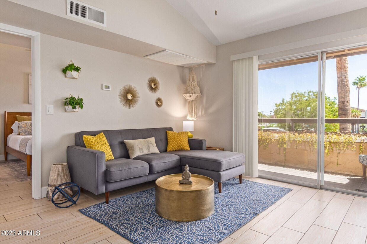 8055 Thomas Rd Unit C211, Scottsdale, AZ 85251 Room for Rent in