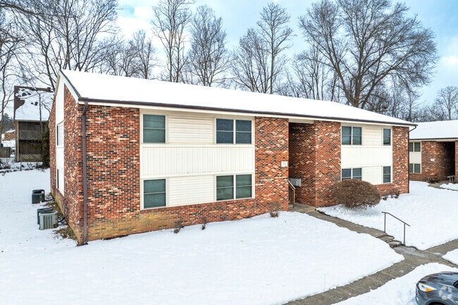 Building Photo - Woodside Park Apartments - Income Based