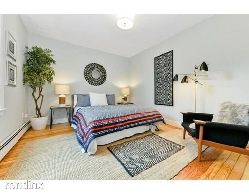 Building Photo - 2 br, 1 bath  - 53 Howard St # 2