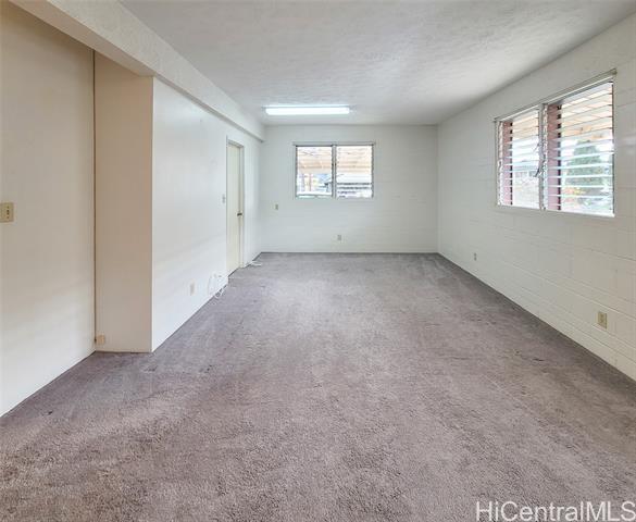 Building Photo - 1654 Owawa St