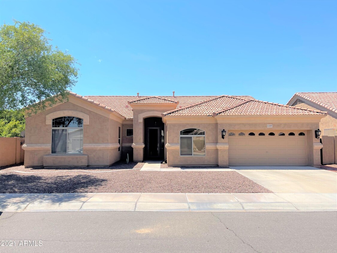 Primary Photo - 10909 W Monte Vista Rd