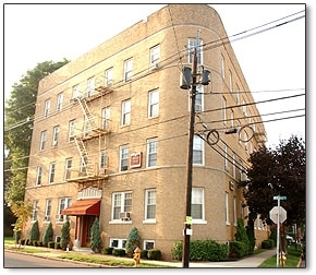 Building Photo - Devon Court