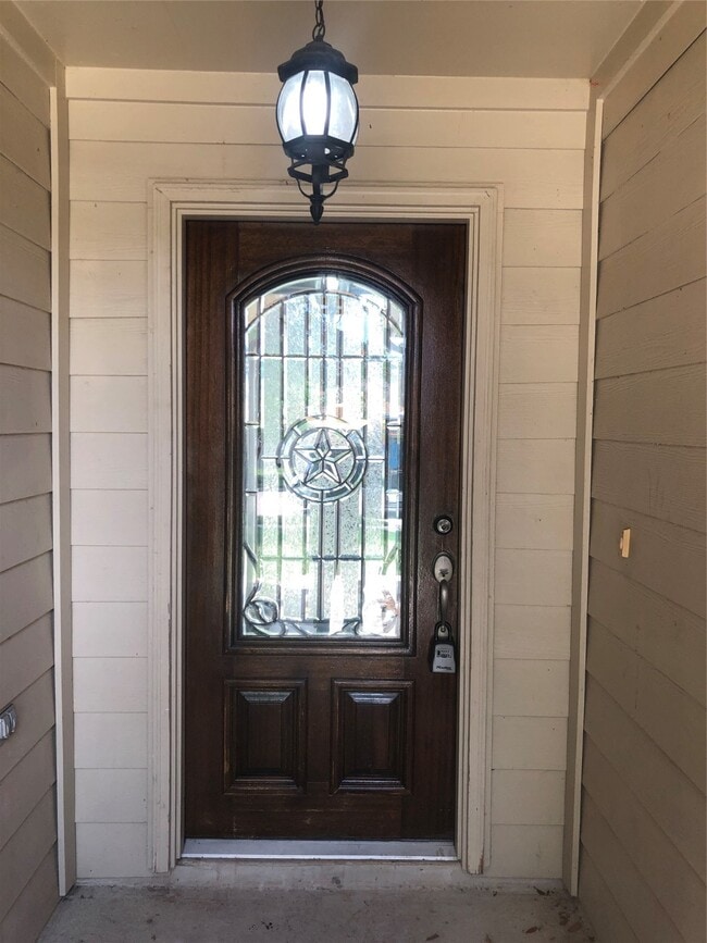 Foto del edificio - 1211 Colonial Manor Dr