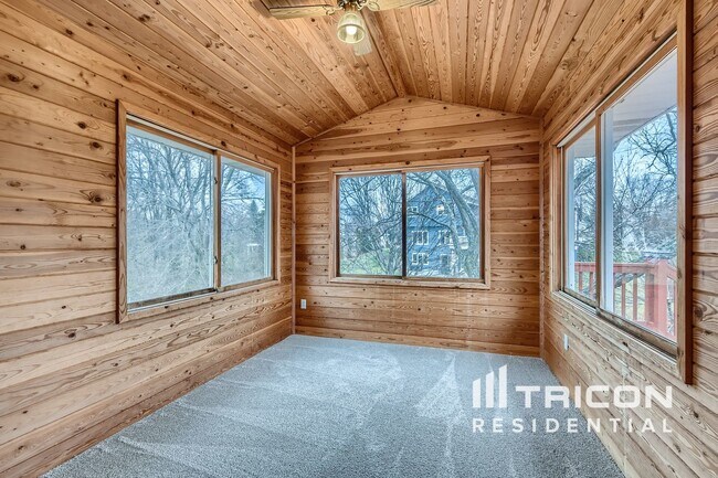 Foto del edificio - 739 Ashley Dr