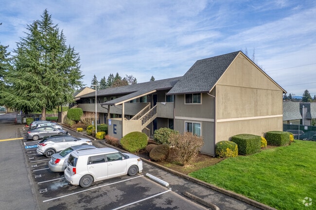 Exterior - Eagle Pointe Apartments