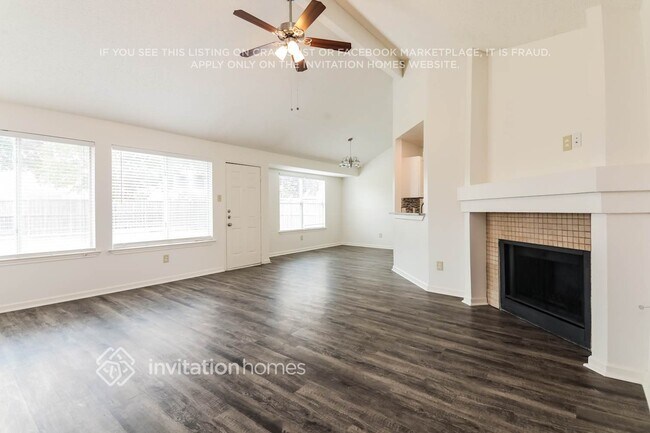 Building Photo - 7818 Spinnaker Cove