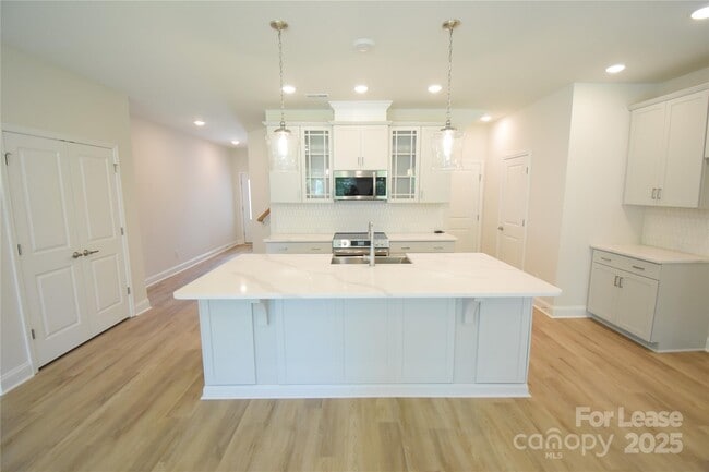 Building Photo - 113 Quartz Hl Wy