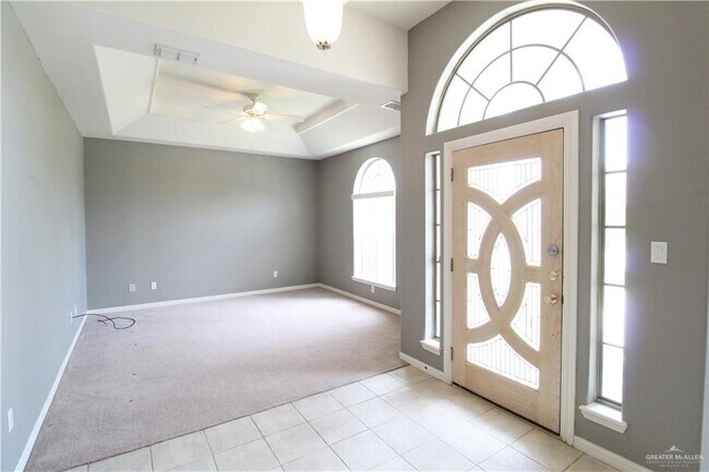 Building Photo - 19 Cardinal Ave