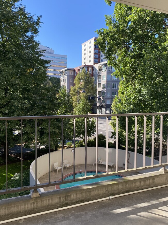 Foto del edificio - 2211 SW 1st Ave