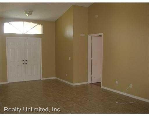 Foto del edificio - 3 br, 2 bath House - 1010 SW Alcantarra Blvd.