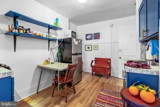 Foto del edificio - 711 Corinthian Ave