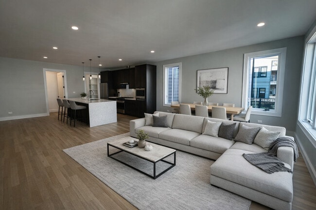 Building Photo - 4243 N Damen Ave