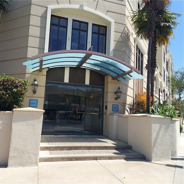 Foto del edificio - 11847 Gorham Ave
