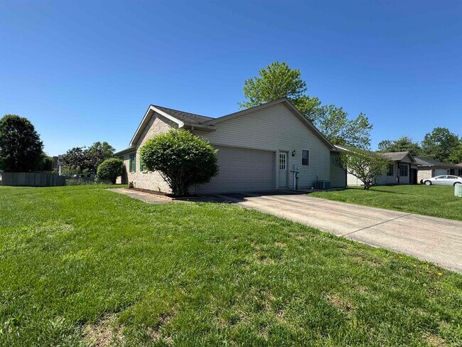 Building Photo - 6155 Glacier Dr