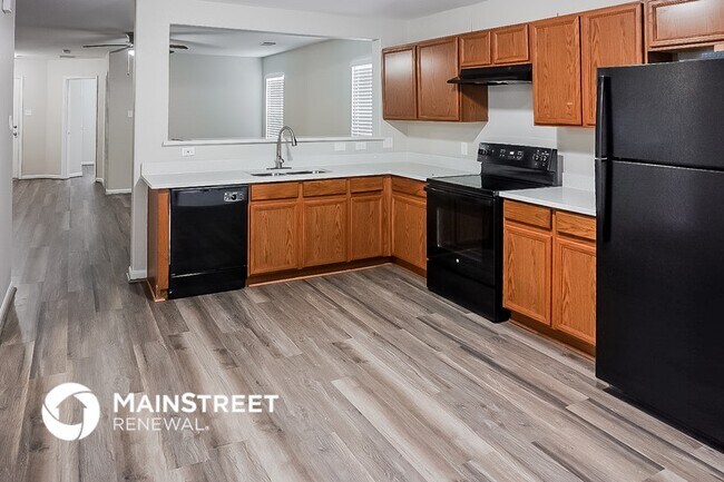 Foto del edificio - 8122 Arrington Forest Ln
