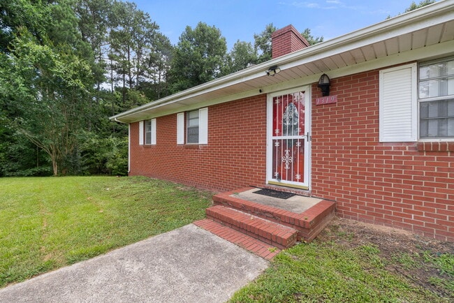 Puerta principal - 1319 Legend Rd