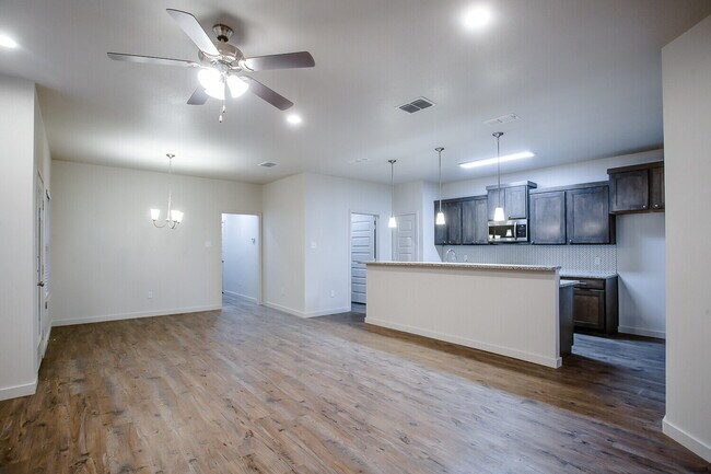 Building Photo - Beautiful Like-New Townhome Located South of Town Near Cooper Elementary