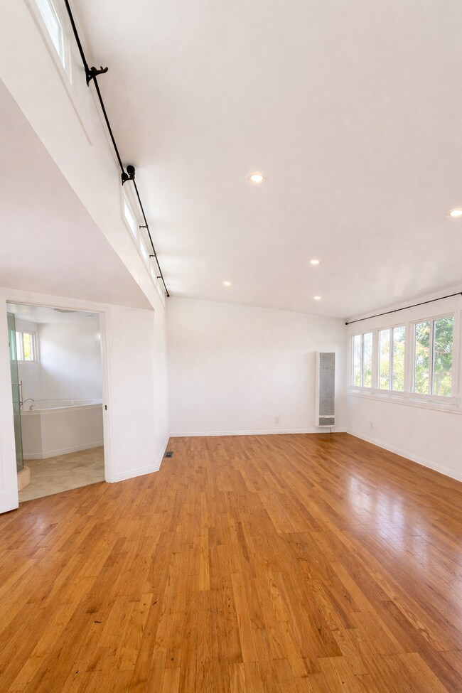 Foto del edificio - 1404 San Remo Dr
