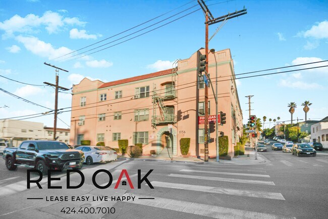 Foto del edificio - Beautiful, Spacious Studio with Stainless ...