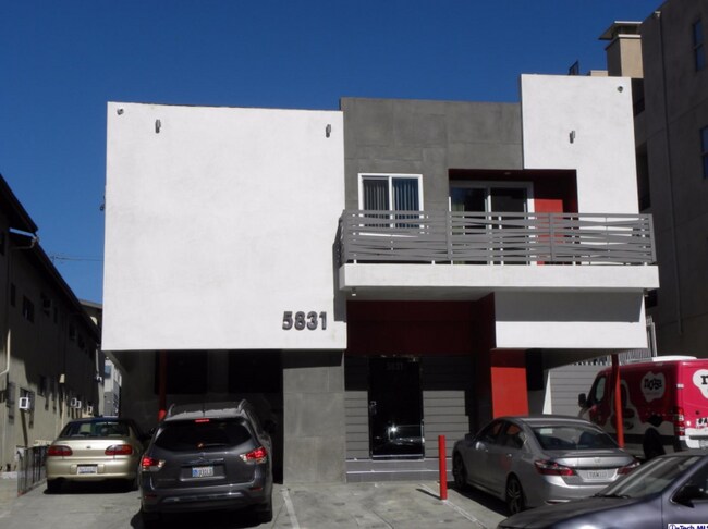 Building Photo - 5831 Carlton Way