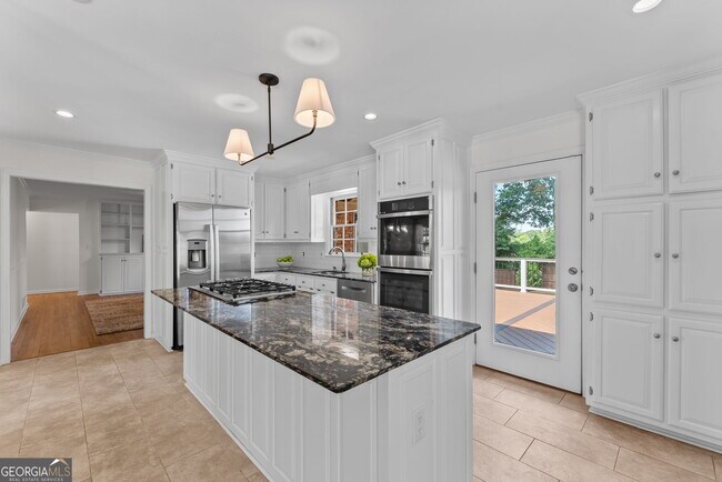 Building Photo - 206 Fortson Dr