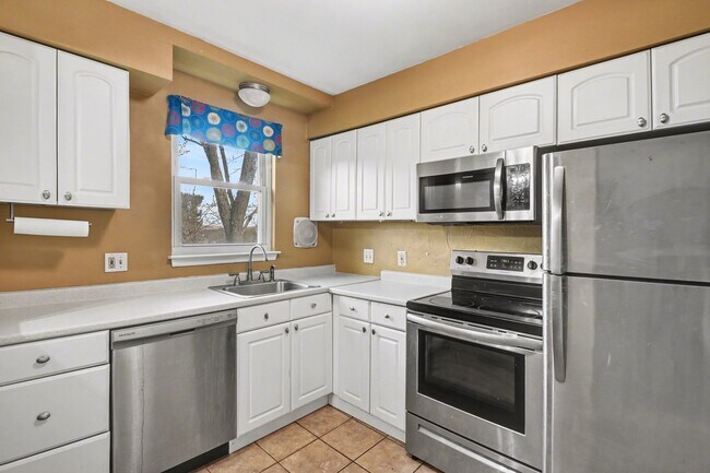 Foto del edificio - 333 Lacey Ave