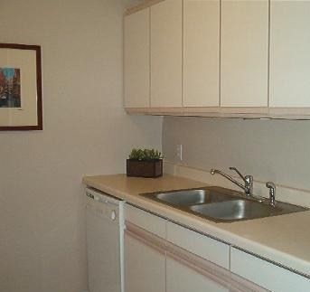 Primary Photo - 285 Crosstown Blvd