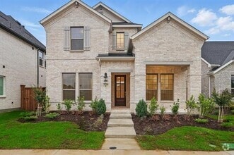 Building Photo - 2716 Chester Dr