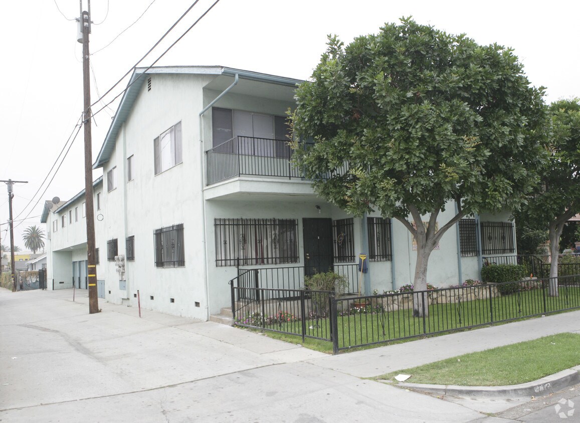Foto principal - 336 E 20th St