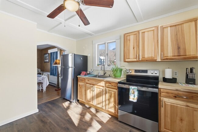 Foto del edificio - 51 Pollard Rd