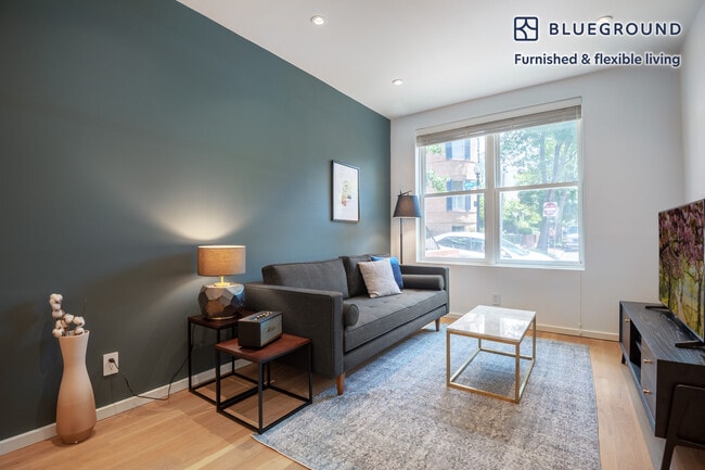 Building Photo - 1650 Avon Pl NW