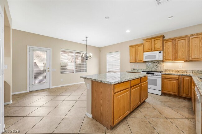 Building Photo - 2155 Spurs Ct