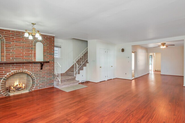 Foto del edificio - 44 Fisher Ave