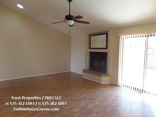 Building Photo - Great 3/2 in Mirasol Subdivision with huge yard