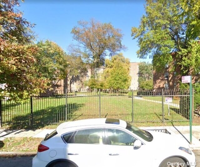 Primary Photo - 147-37-147-38 38th Ave