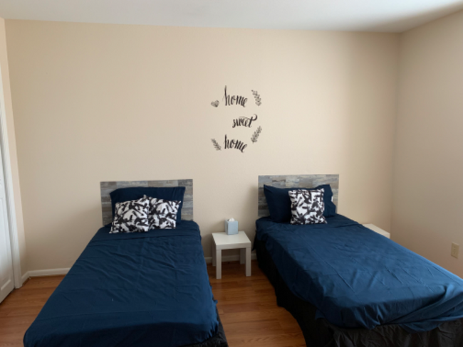 Foto del edificio - 8521 Hearth Dr