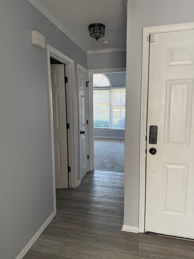 Foto del edificio - 2728 Sawgrass Ct