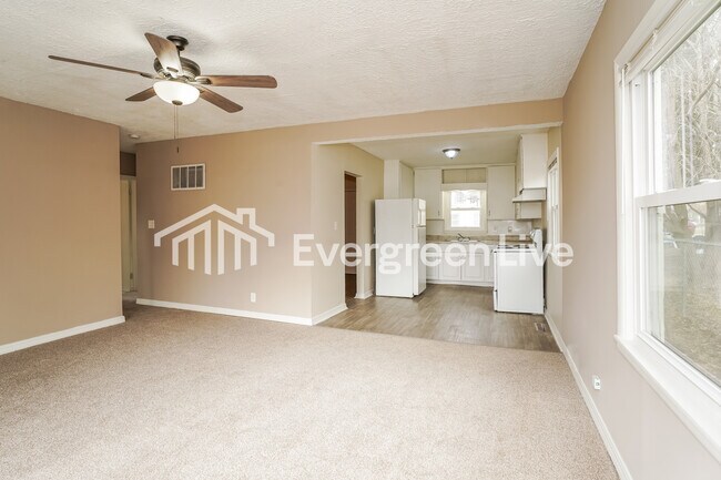 Foto del edificio - 2410 6th Ave