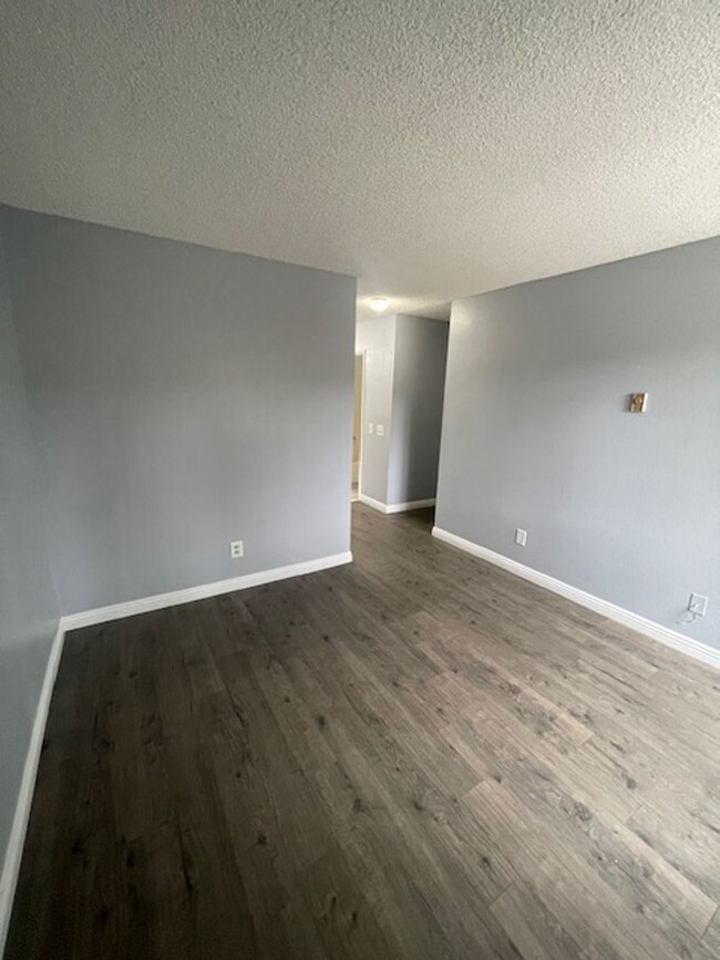 Building Photo - Lovely Bonita condominium
