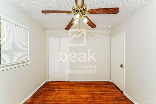 Foto del edificio - $1200! Beautiful 3 Bed/ 1 Bath home in Birmingham! Ready Now!