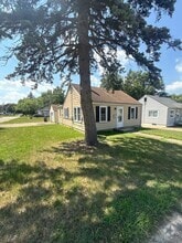 Building Photo - 602 Miriam Ave