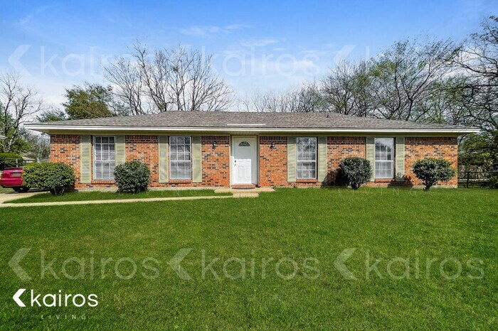 Foto principal - 2073 Edinburgh Dr