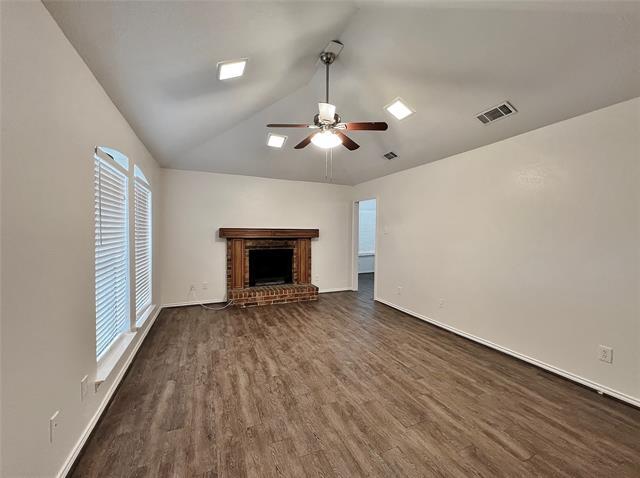 Building Photo - 203 Mesa Moor Dr