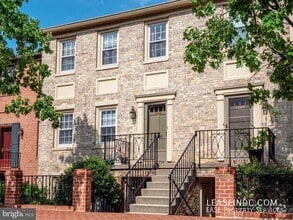 Building Photo - 1602 Beekman Pl NW