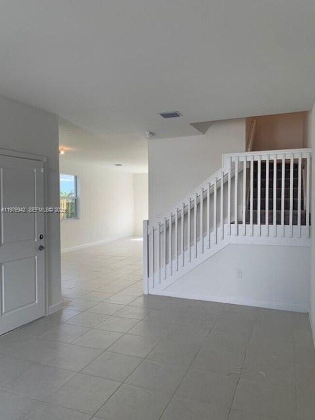 Foto del edificio - 2608 SE 11th St