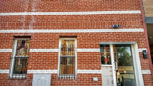 Building Photo - 564 Central Ave