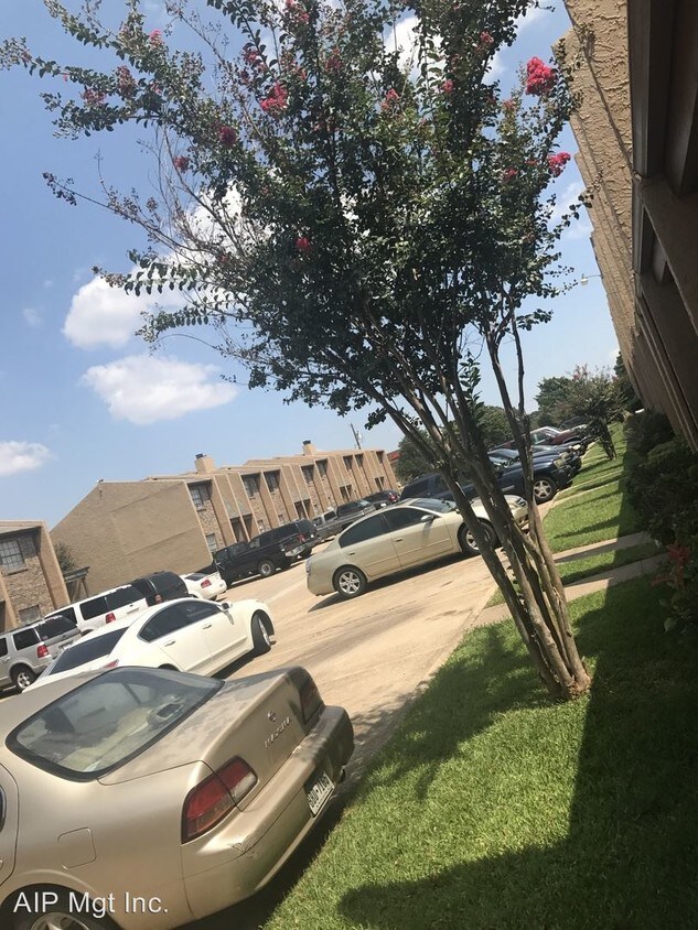 Foto del edificio - 12904 Elam Rd