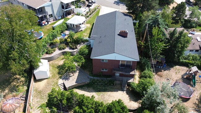 Building Photo - 27 E 3600 S