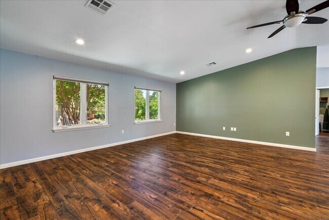 Foto del edificio - 4809 Roundup Trail