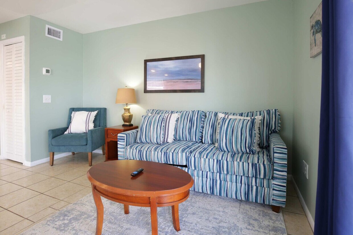 Foto principal - 608 Carolina Beach Ave S